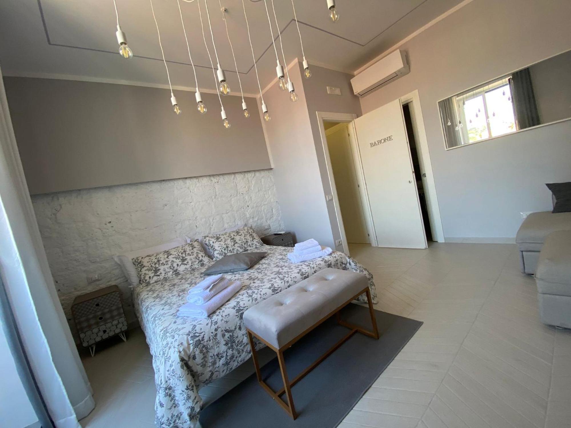 Spiderrooms Naples Room photo